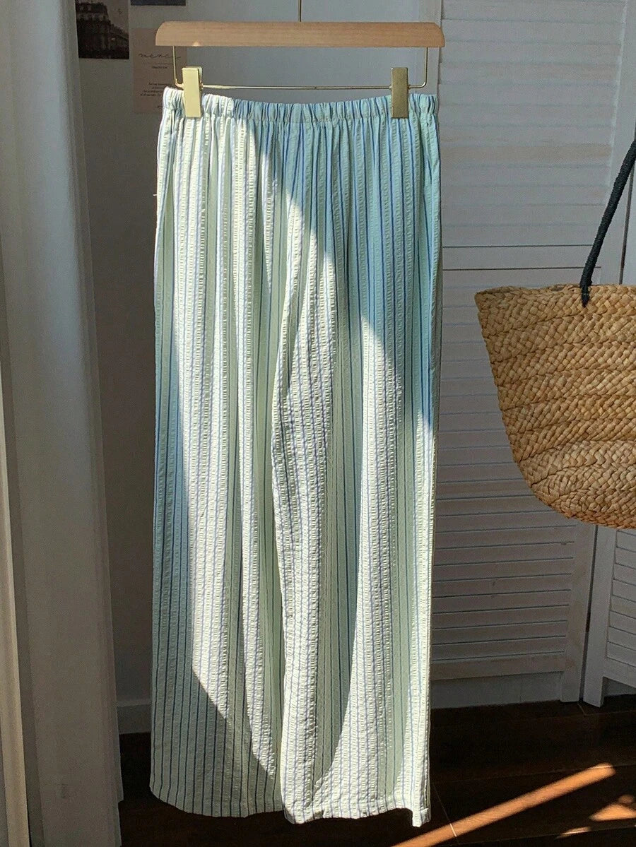 Pantalones casuales con estampado a cuadros para mujer.