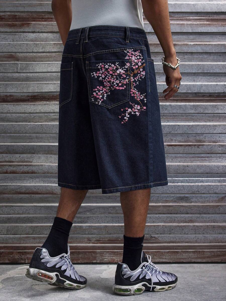 Pantalones cortos de mezclilla lavada con bordado para hombres
