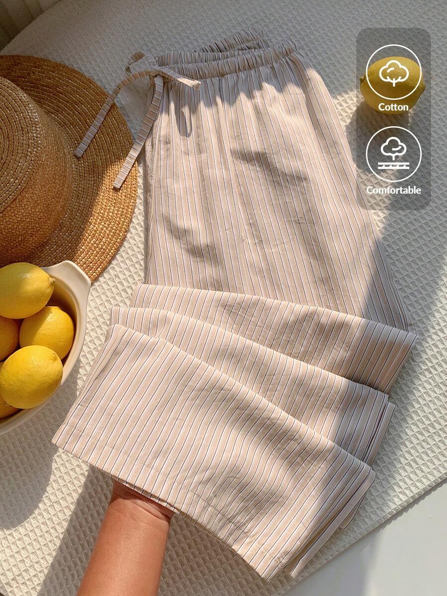Pantalones casuales con estampado a cuadros para mujer.