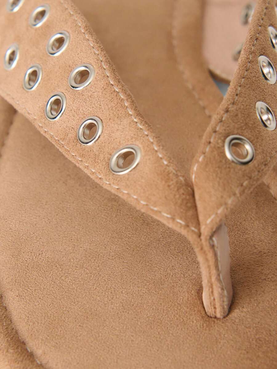 Sandalias de tacón con tiras y detalles de pedrería brillante