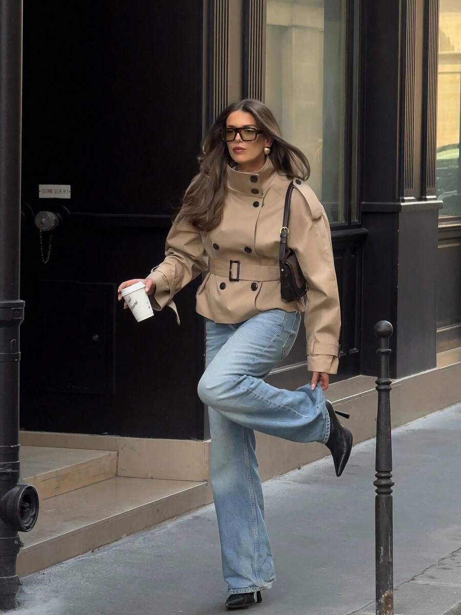 Abrigo bimba elegante de estilo urbano con botones delanteros y bolsillos