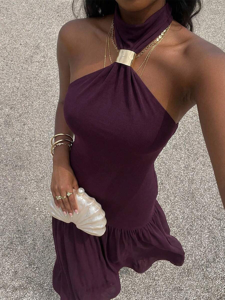Vestido elegante con lunares de color albaricoque con cuello halter