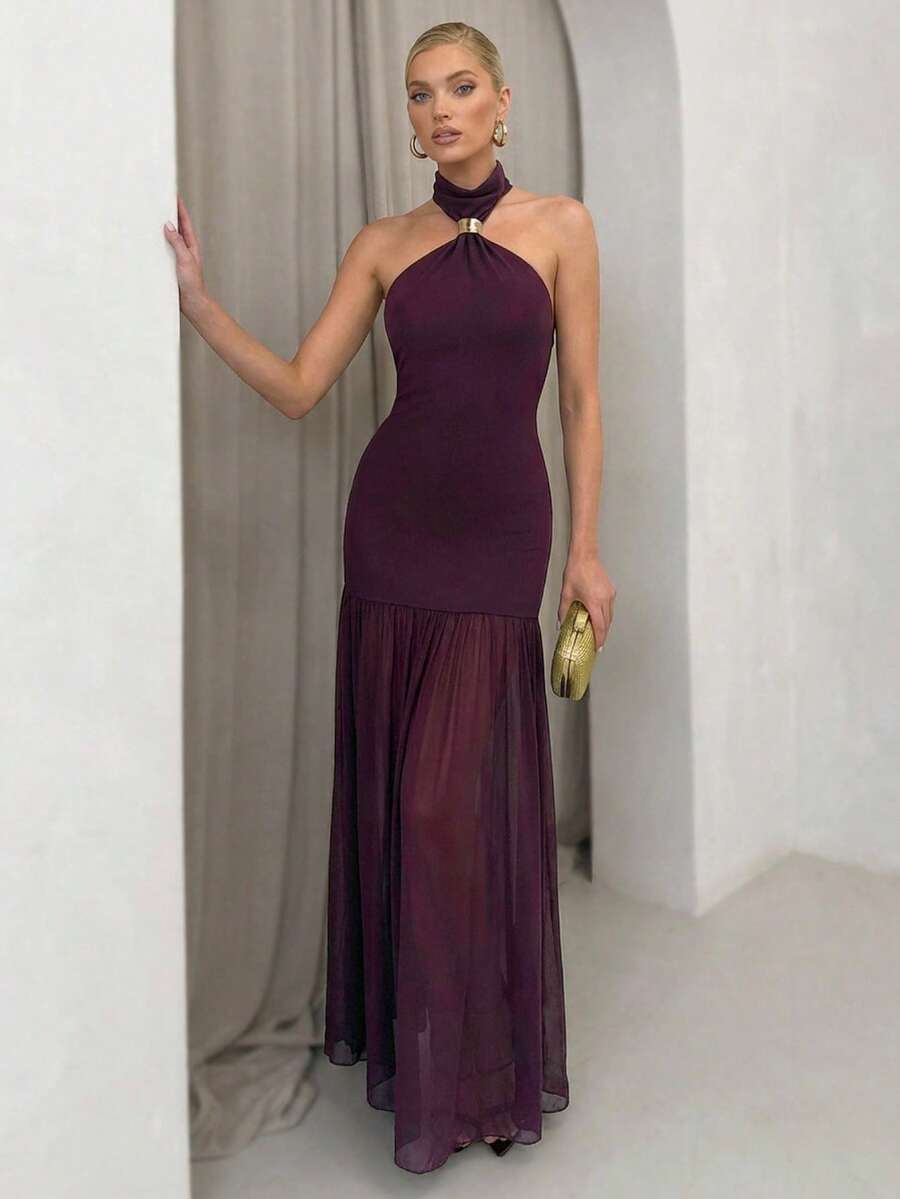 Vestido elegante con lunares de color albaricoque con cuello halter