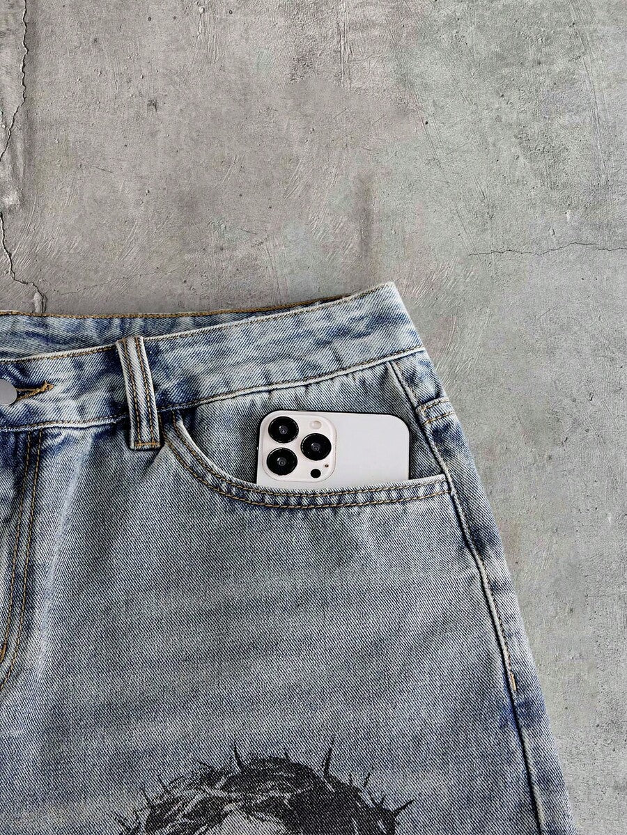 Pantalones cortos de mezclilla lavada con bordado para hombres