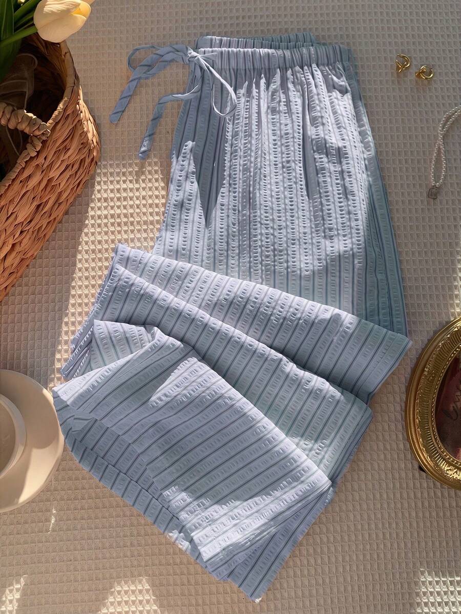 Pantalones casuales con estampado a cuadros para mujer.