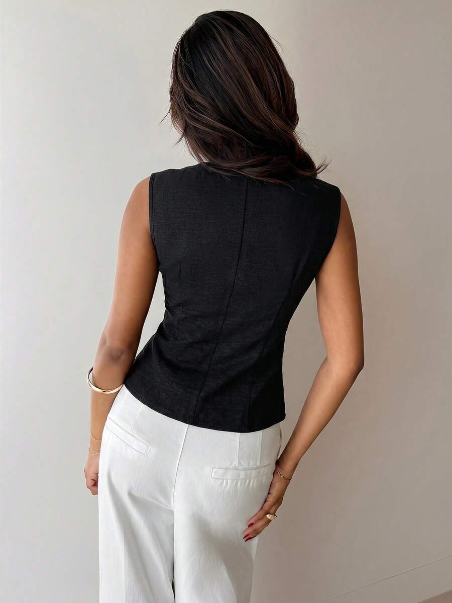 Nueva blusa minimalista de moda con cuello en V asimétrico