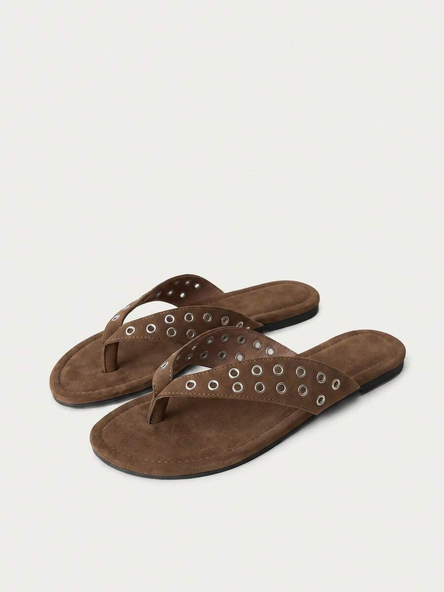 Sandalias de tacón con tiras y detalles de pedrería brillante