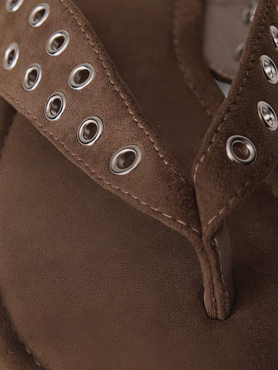 Sandalias de tacón con tiras y detalles de pedrería brillante