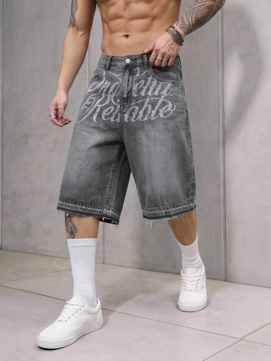 Pantalones cortos de mezclilla lavada con bordado para hombres
