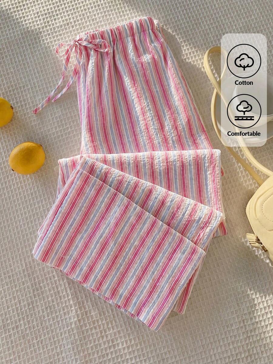 Pantalones casuales con estampado a cuadros para mujer.