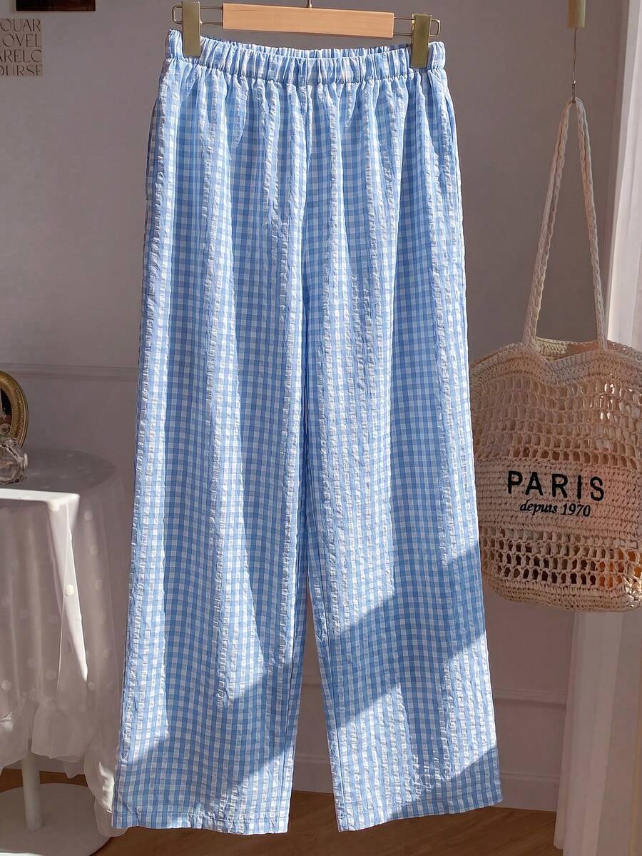 Pantalones casuales con estampado a cuadros para mujer.