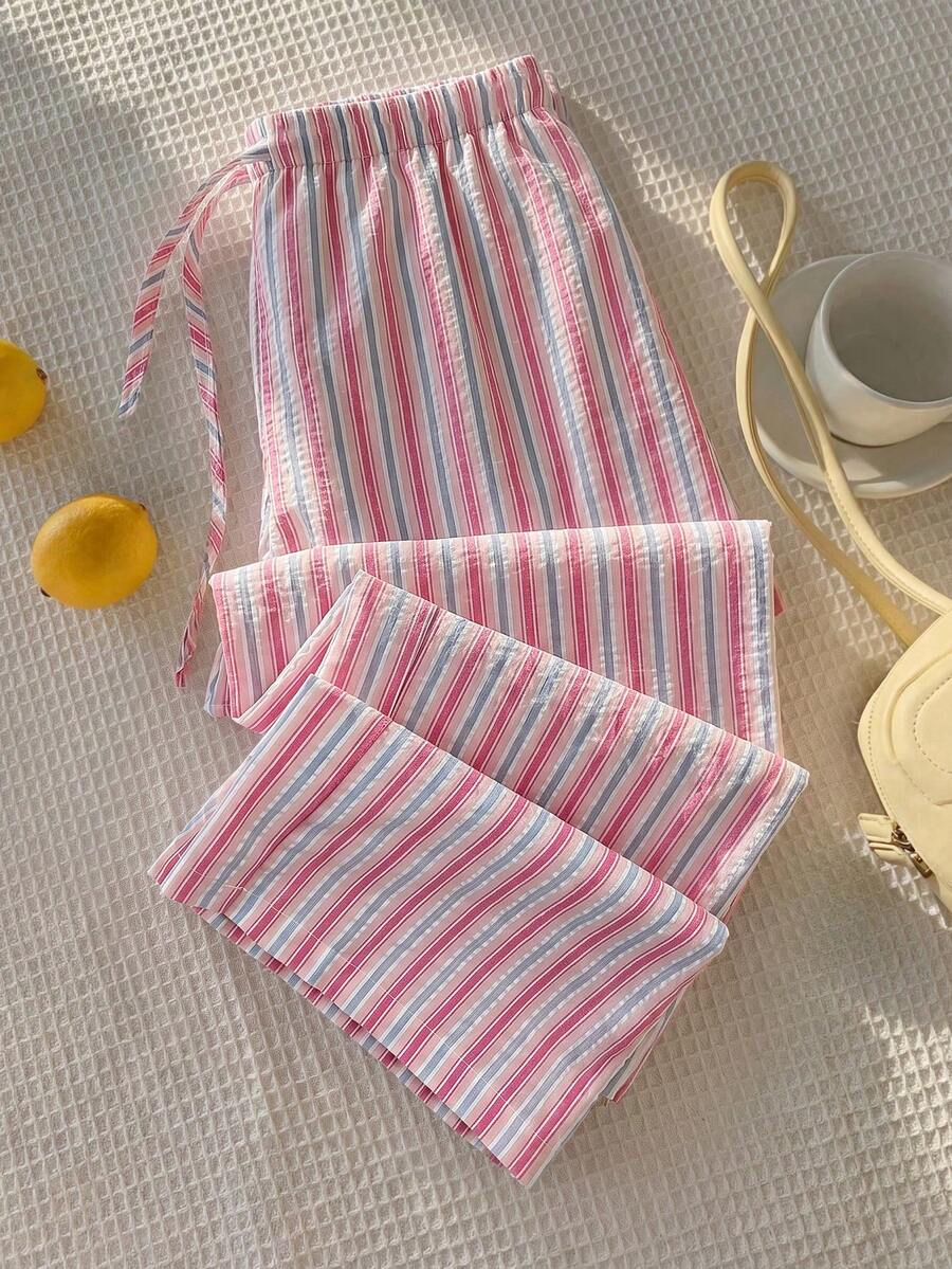 Pantalones casuales con estampado a cuadros para mujer.