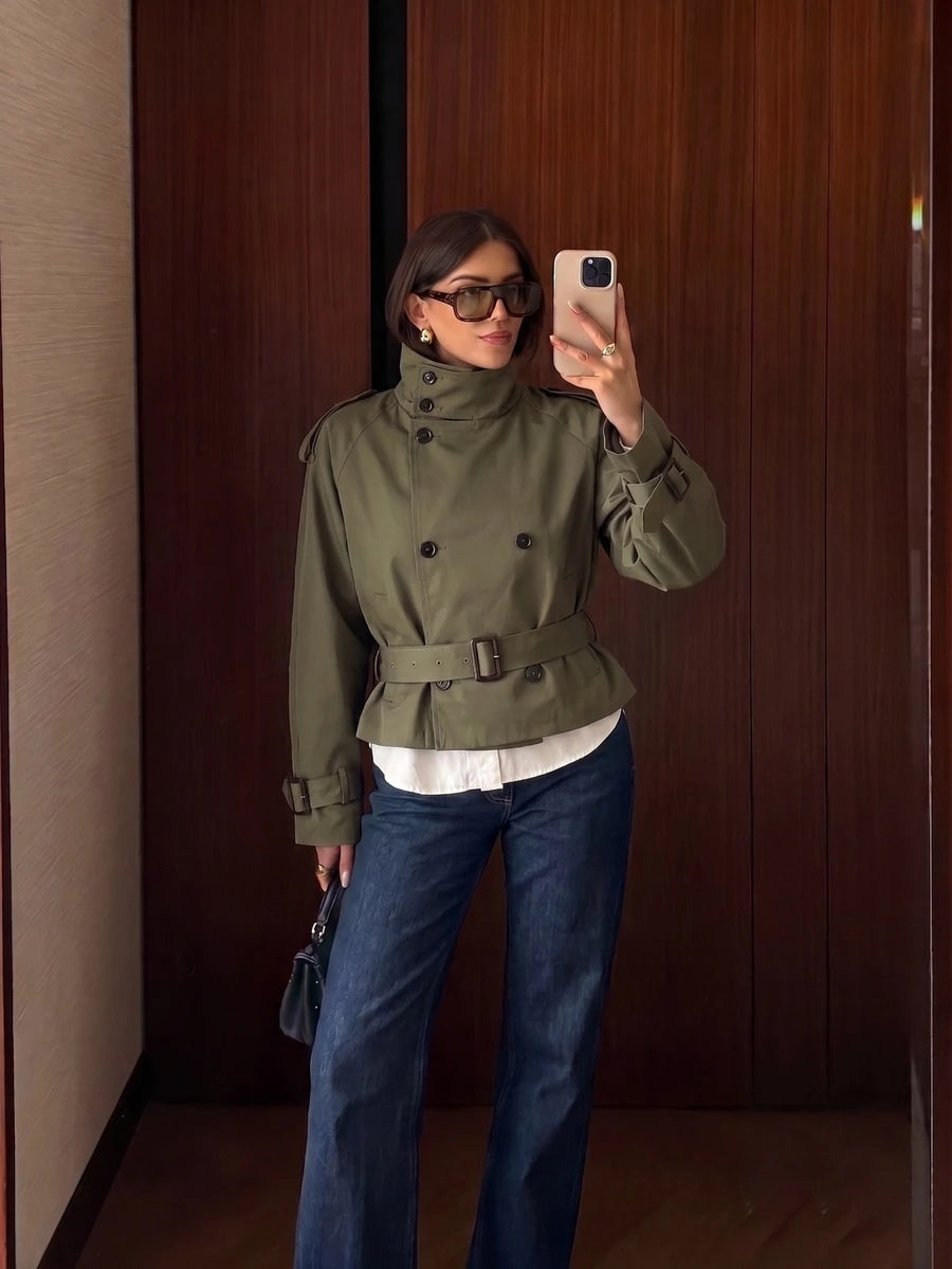 Abrigo bimba elegante de estilo urbano con botones delanteros y bolsillos