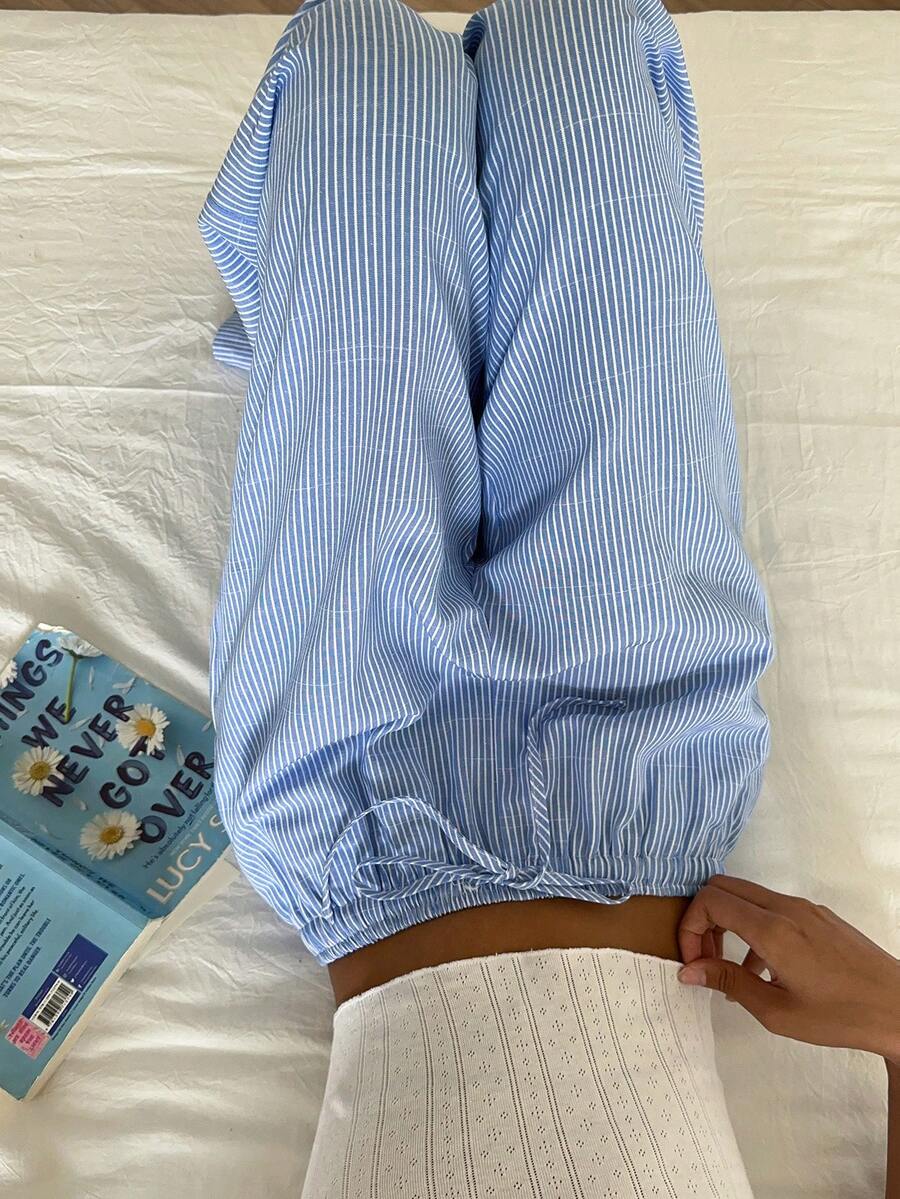 Pantalones casuales con estampado a cuadros para mujer.