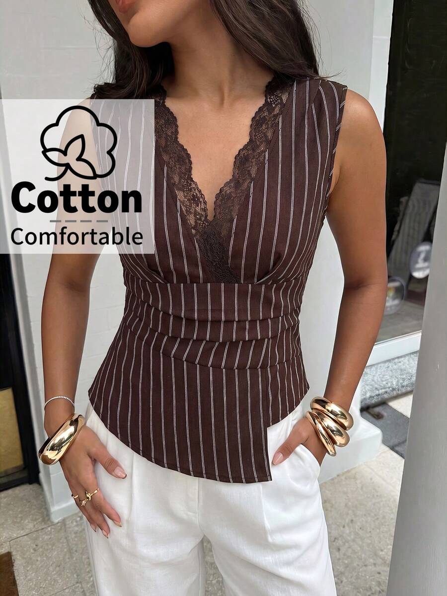 Nueva blusa minimalista de moda con cuello en V asimétrico