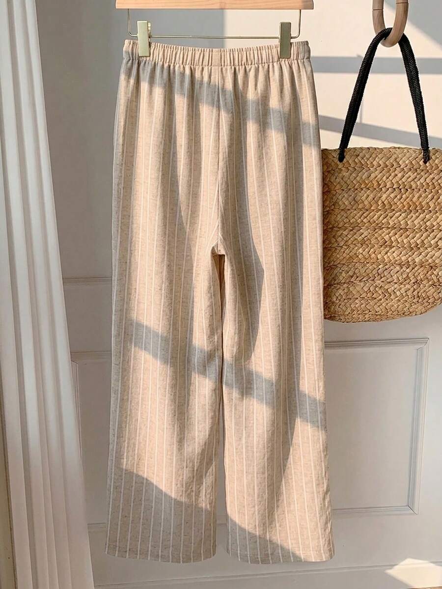 Pantalones casuales con estampado a cuadros para mujer.
