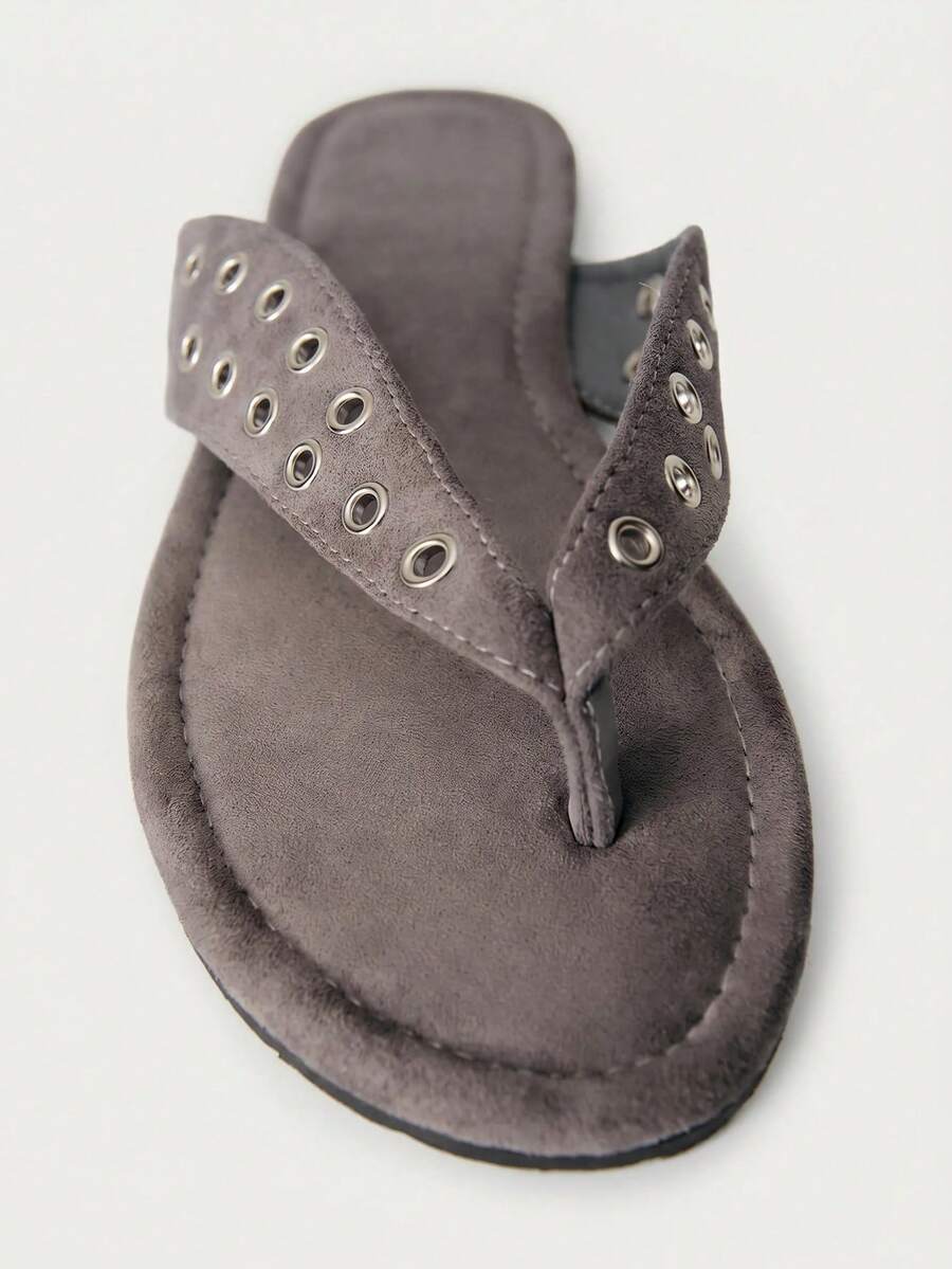 Sandalias de tacón con tiras y detalles de pedrería brillante