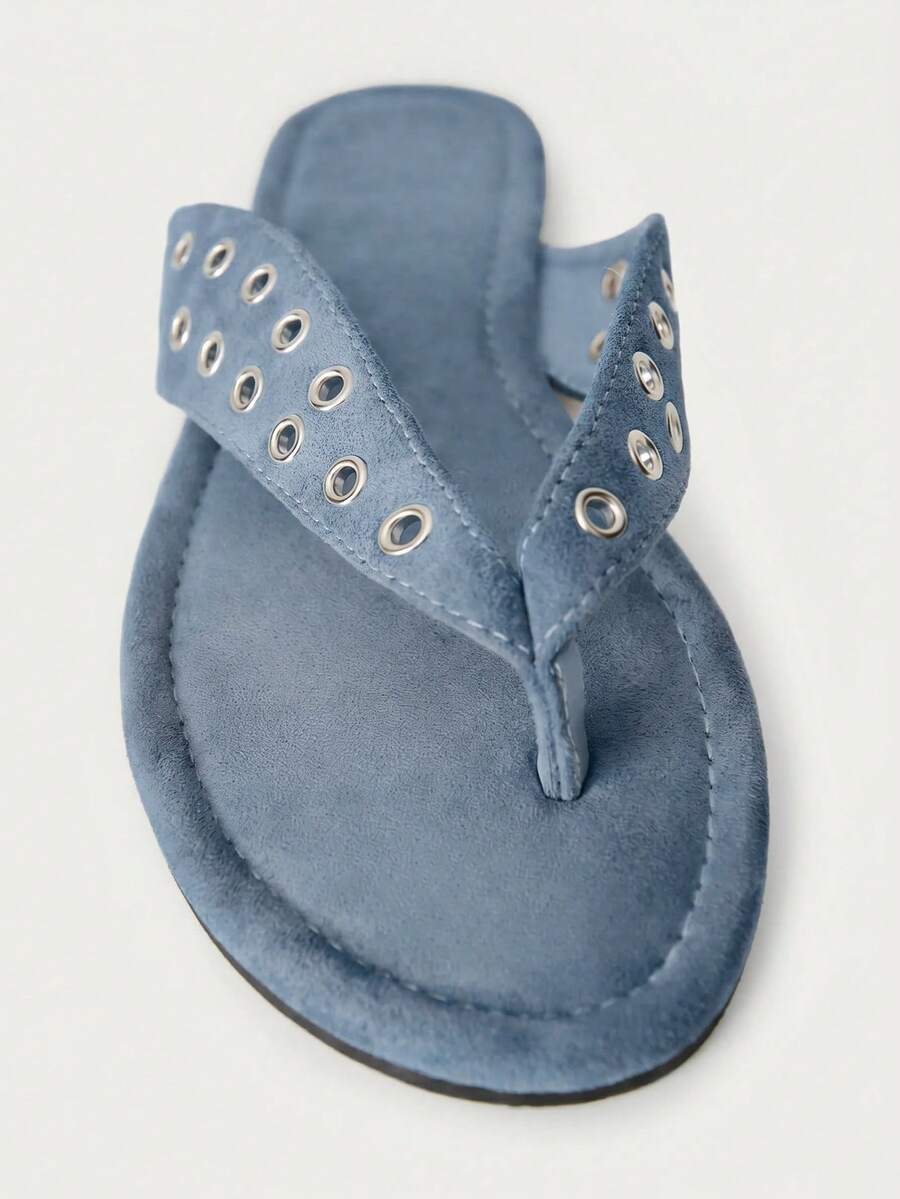 Sandalias de tacón con tiras y detalles de pedrería brillante