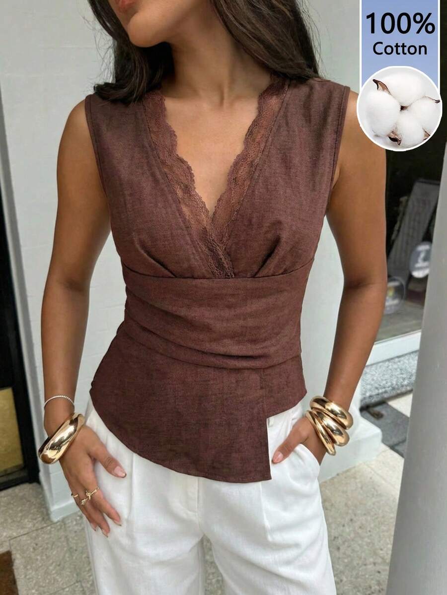 Nueva blusa minimalista de moda con cuello en V asimétrico