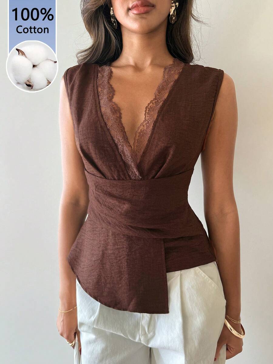 Nueva blusa minimalista de moda con cuello en V asimétrico