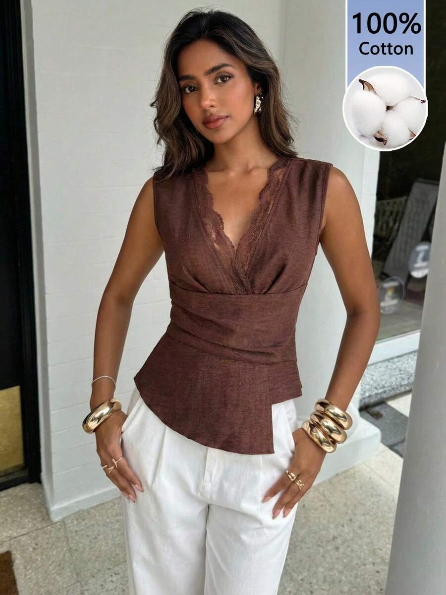 Nueva blusa minimalista de moda con cuello en V asimétrico