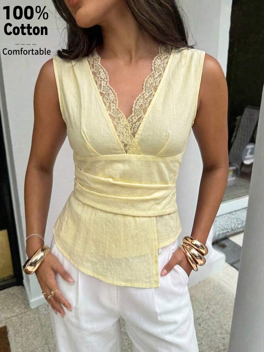 Nueva blusa minimalista de moda con cuello en V asimétrico