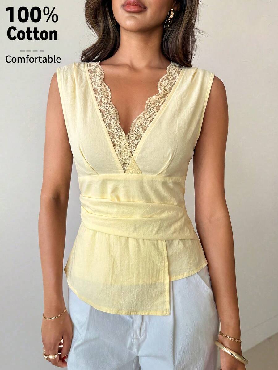 Nueva blusa minimalista de moda con cuello en V asimétrico