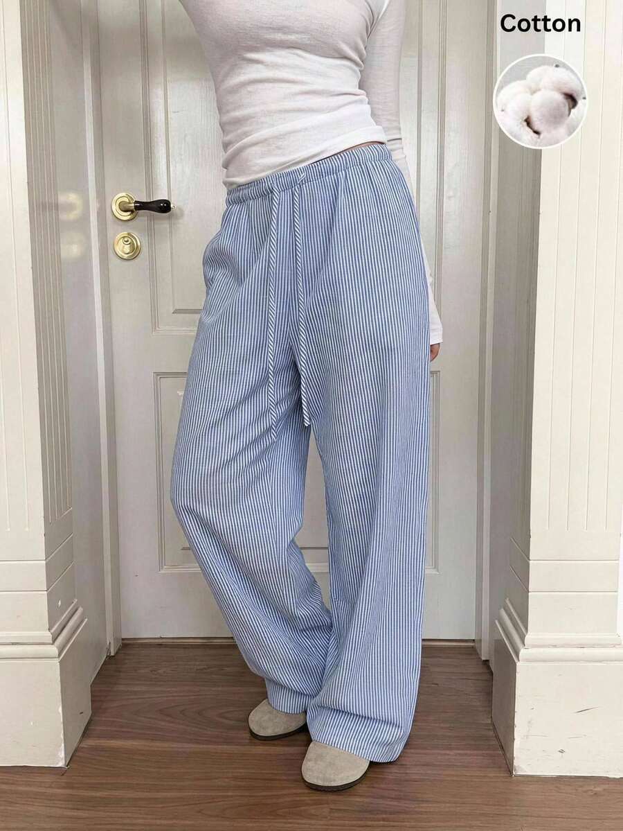 Pantalones casuales con estampado a cuadros para mujer.