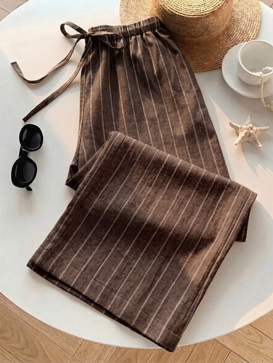 Pantalones casuales con estampado a cuadros para mujer.