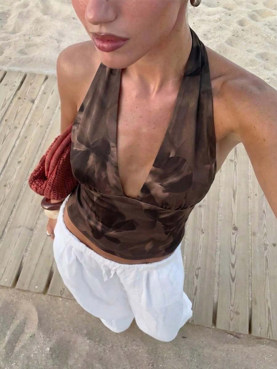 Top de mujer con escote en V profundo y espalda descubierta