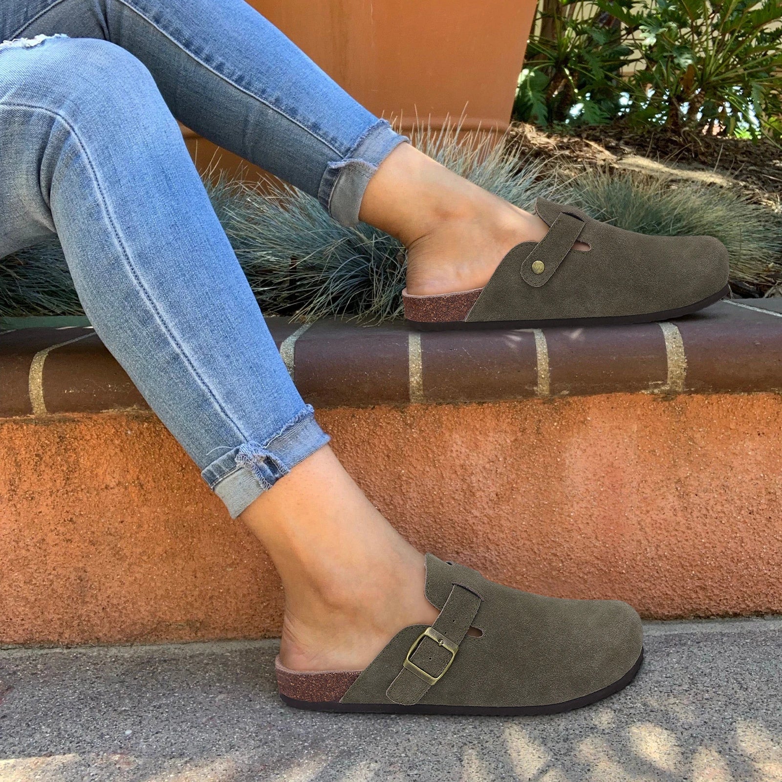 Zapatillas de gamuza a la moda para mujer